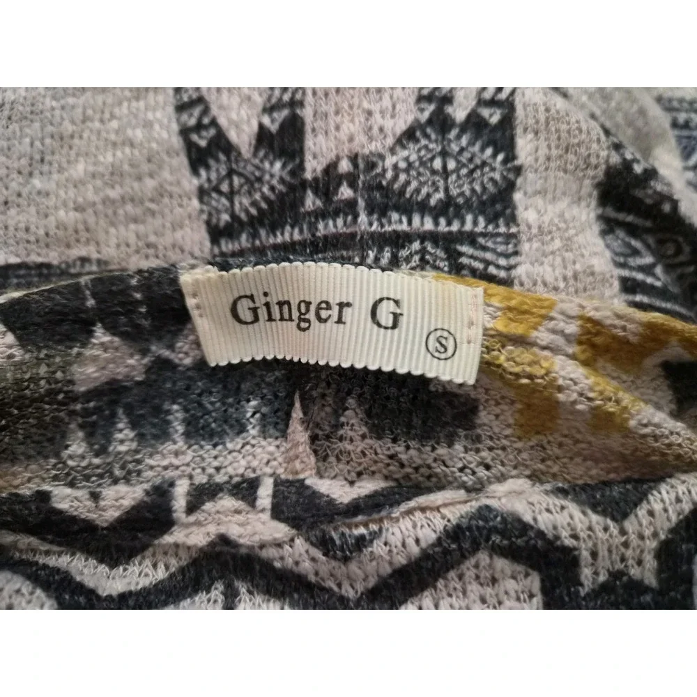 Ginger G Elephant‎ Print Knit Top Boho Tribal Short Sleeve USA Made Size S